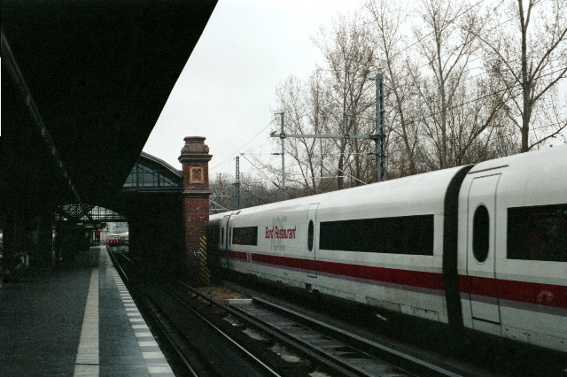 Berlin S-Bahn Bellevue Station