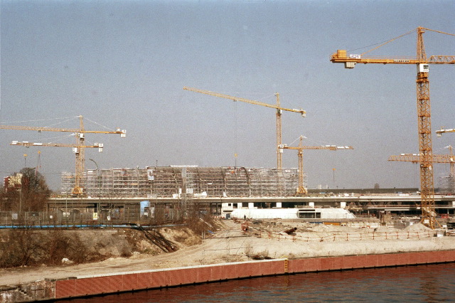 Berlin Lehrter Station - March 2002